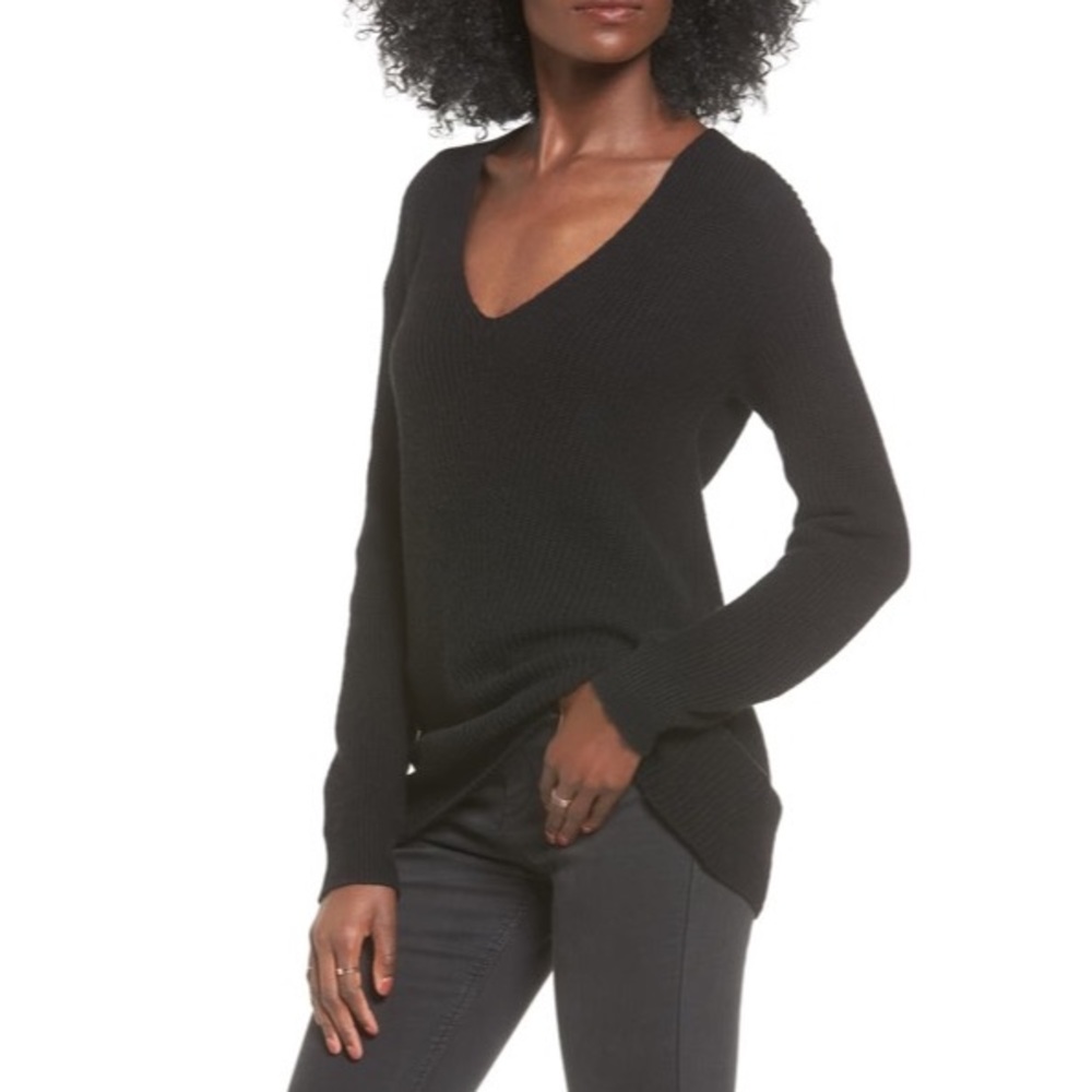NWT BP. V-Neck Sweater in Black - Picture 1 of 4